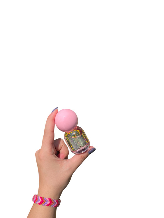 عطر ویت یو -رایحه بامشل ویکتوریاسکرت